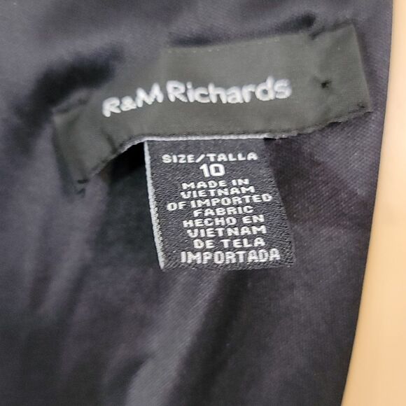 BRAND NEW R&M RICHARD RUCHED SIDE DESIGN DRESS - Picture 8 of 12